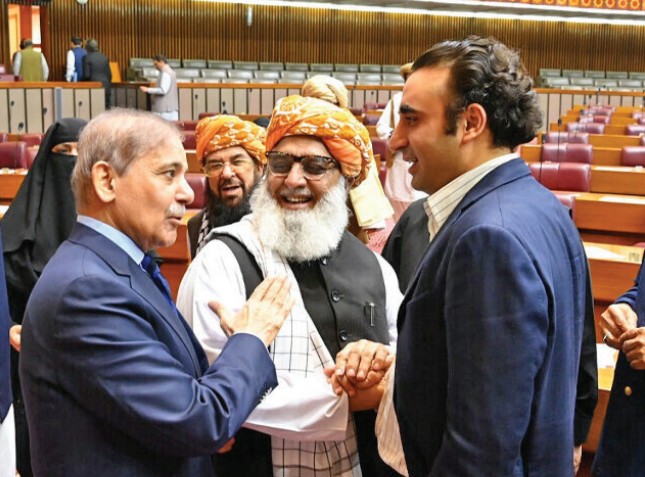 Pakistan’s 26th Amendment: PPP’s Political Suicide and the Judiciary’s Collapse